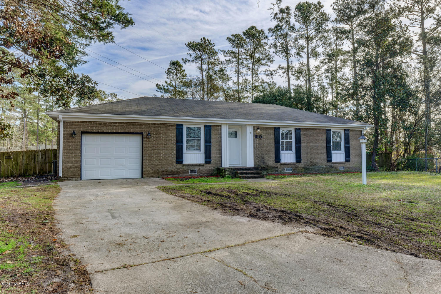 610 Winchester Road Jacksonville, NC 28546 - Photo 2 of 32 610 Winchester Rd Jacksonville-large-002