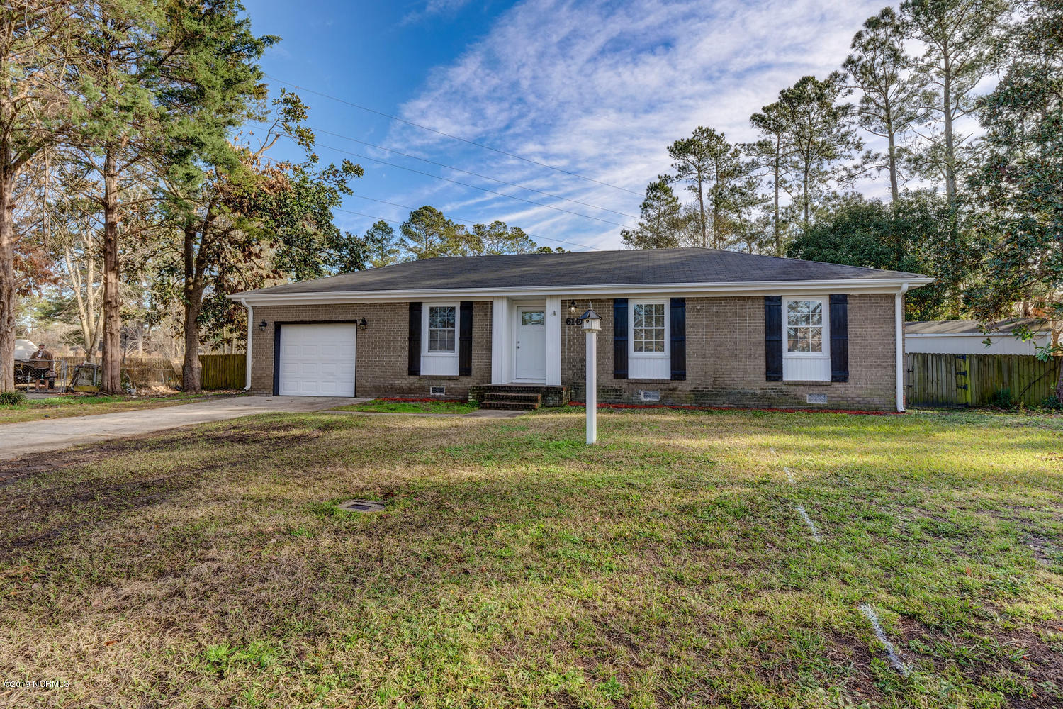 610 Winchester Road Jacksonville, NC 28546 - Photo 3 of 32 610 Winchester Rd Jacksonville-large-003