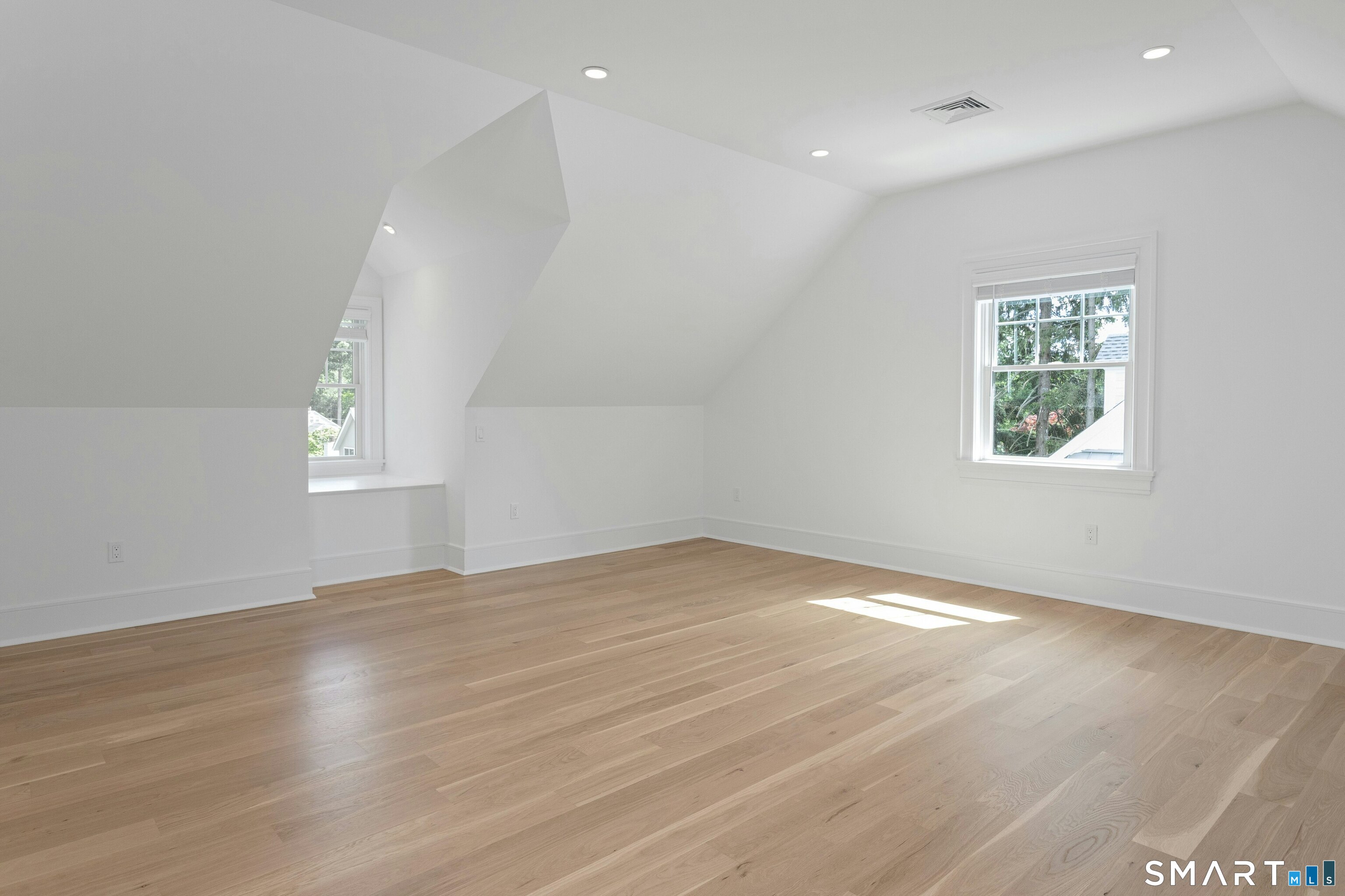18 Old Stamford Road New Canaan, CT 06840 - Photo 22 of 29