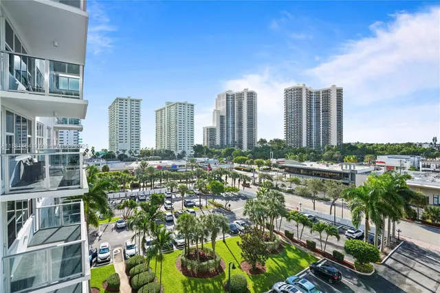 $199,000 | 3333 Northeast 34th Street, Unit 711, Fort Lauderdale, FL 33308