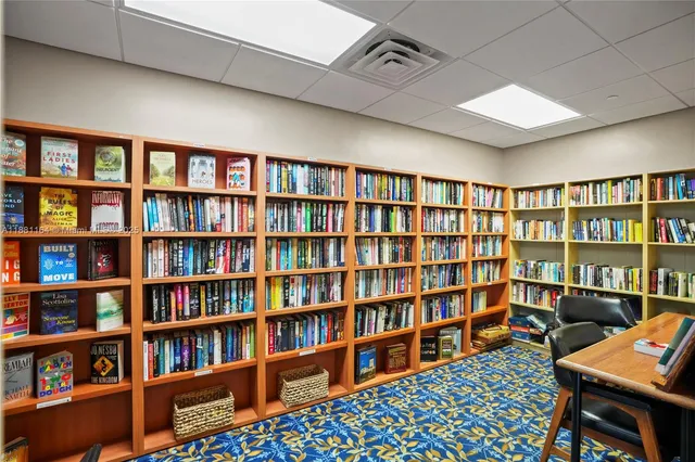 $199,000 | 3333 Northeast 34th Street, Unit 711, Fort Lauderdale, FL 33308