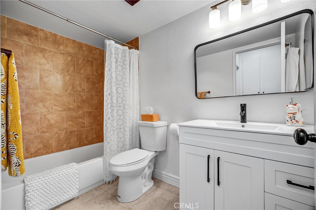 20702 El Toro Road, Unit 317 Lake Forest, CA 92630 - Photo 14 of 18 Bathroom
