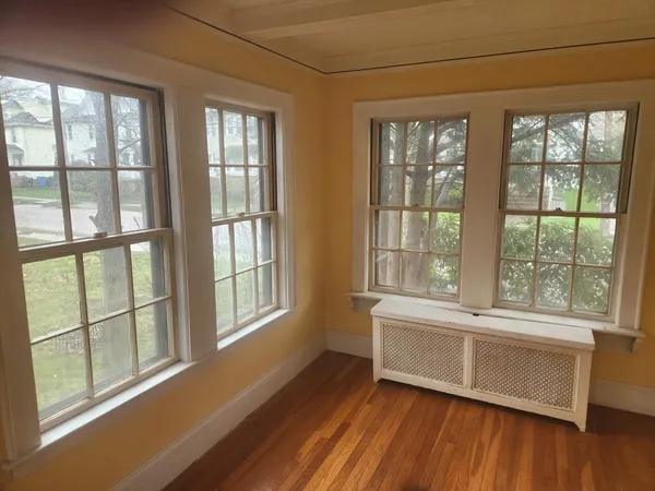$2,550 | 106 Elm Street, Unit 1, Belmont, MA 02478