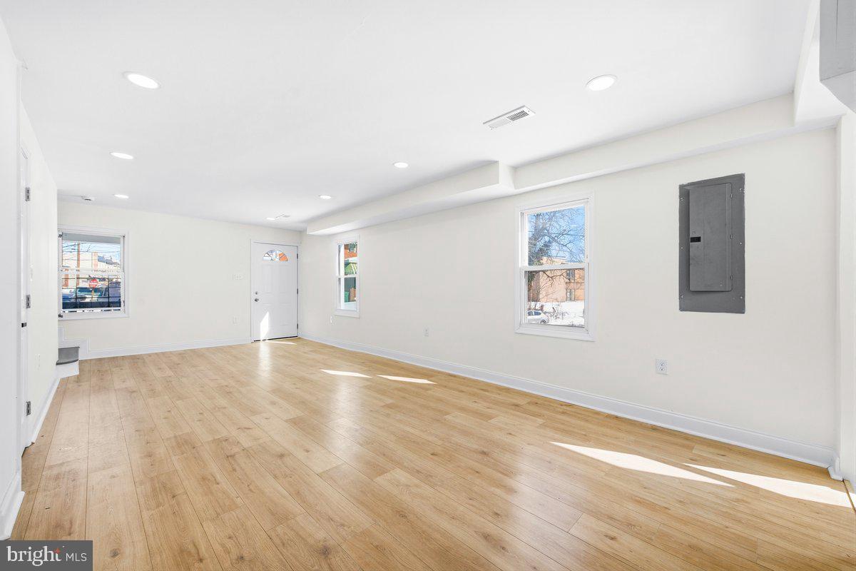 3511 Old Frederick Road Baltimore, MD 21229 - Photo 4 of 24