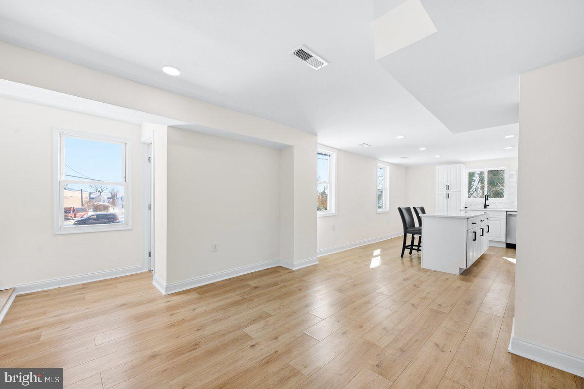 3511 Old Frederick Road Baltimore, MD 21229 - Photo 5 of 24