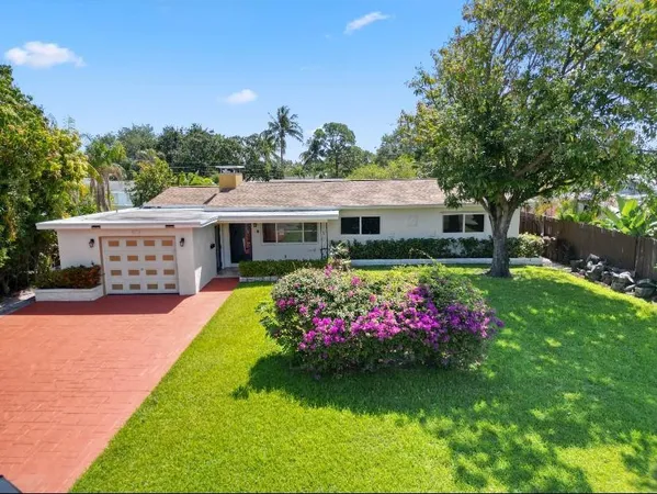 $5,000 | 570 Southeast 2nd Avenue, Pompano Beach, FL 33060