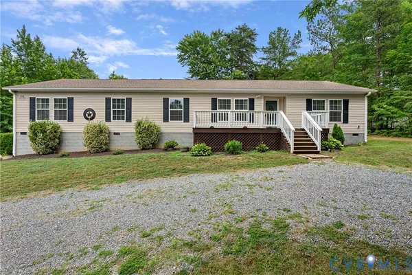 $379,900 | 4106 South Spotswood Trail, Gordonsville, VA 22942