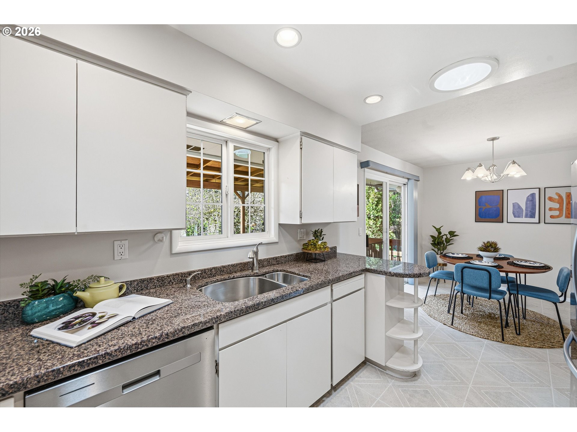 11021 Southwest 59th Avenue Portland, OR 97219 - Photo 16 of 47