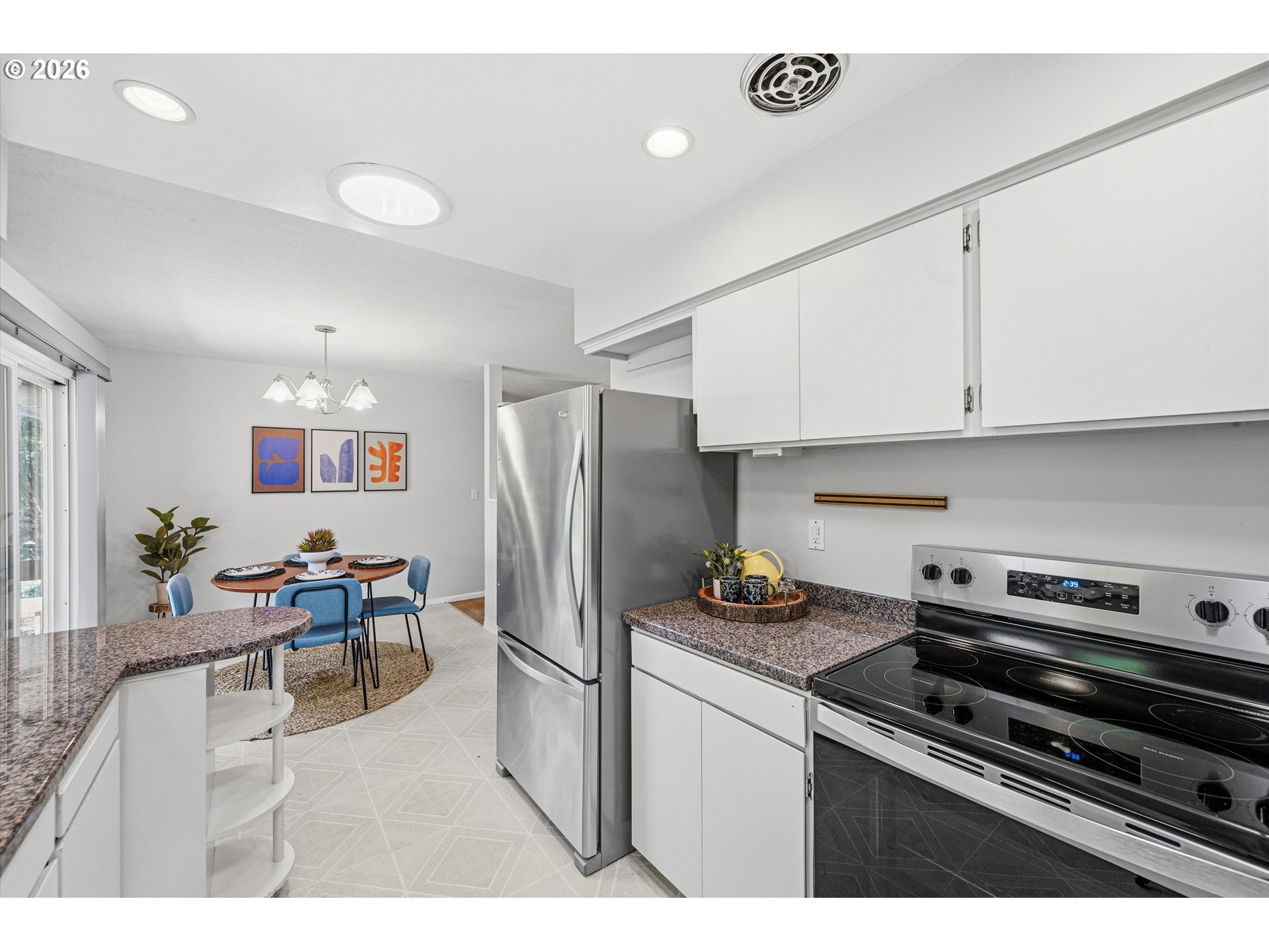 11021 Southwest 59th Avenue Portland, OR 97219 - Photo 17 of 47