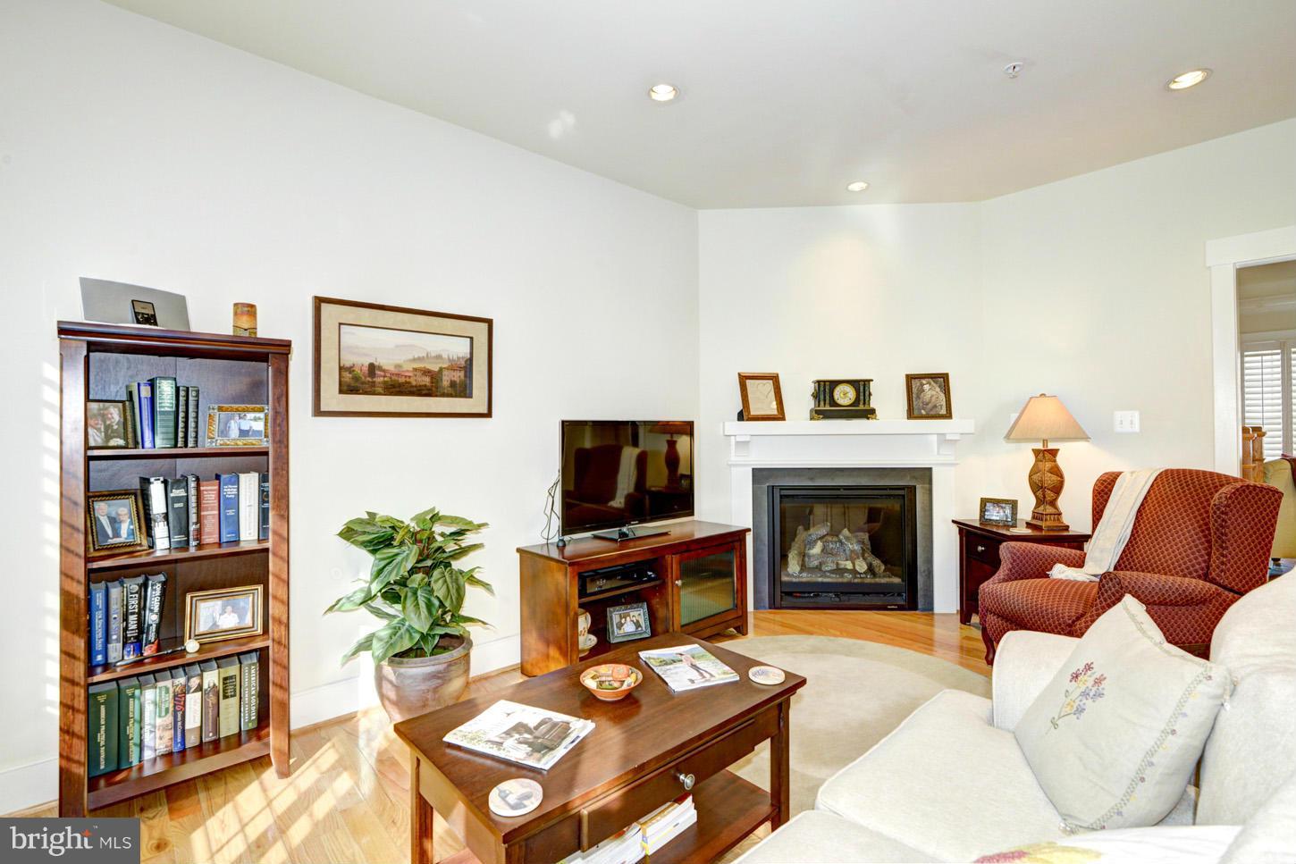 9564 Ament Street Silver Spring, MD 20910 - Photo 15 of 22 Family Room