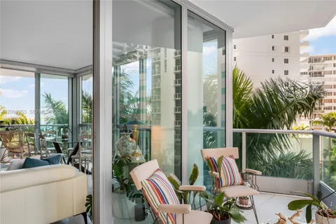 $1,385,000 | 1331 Brickell Bay Drive, Unit 408, Miami, FL 33131