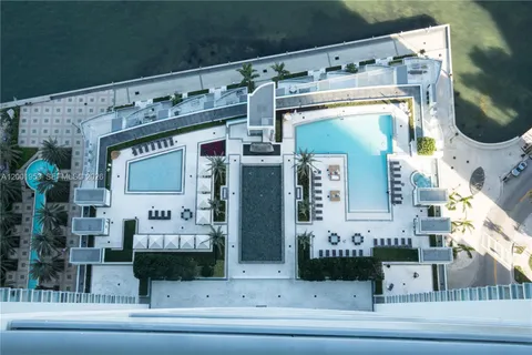 $1,385,000 | 1331 Brickell Bay Drive, Unit 408, Miami, FL 33131