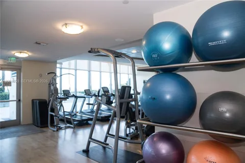 $1,385,000 | 1331 Brickell Bay Drive, Unit 408, Miami, FL 33131