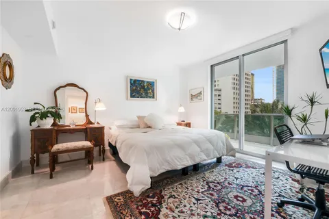 $1,385,000 | 1331 Brickell Bay Drive, Unit 408, Miami, FL 33131