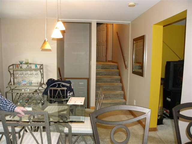 10 Dunsbach Ferry Road Latham, NY 12110 - Photo 5 of 8 Photo 5