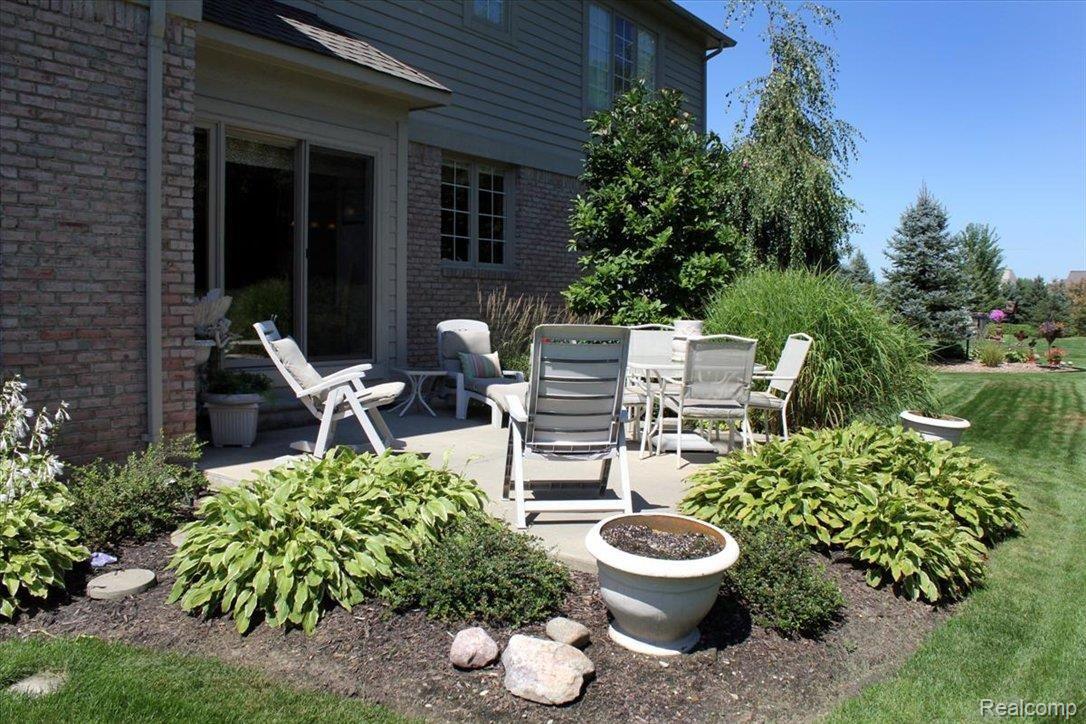 580 Springview Drive Rochester, MI 48307 - Photo 20 of 22 Patio