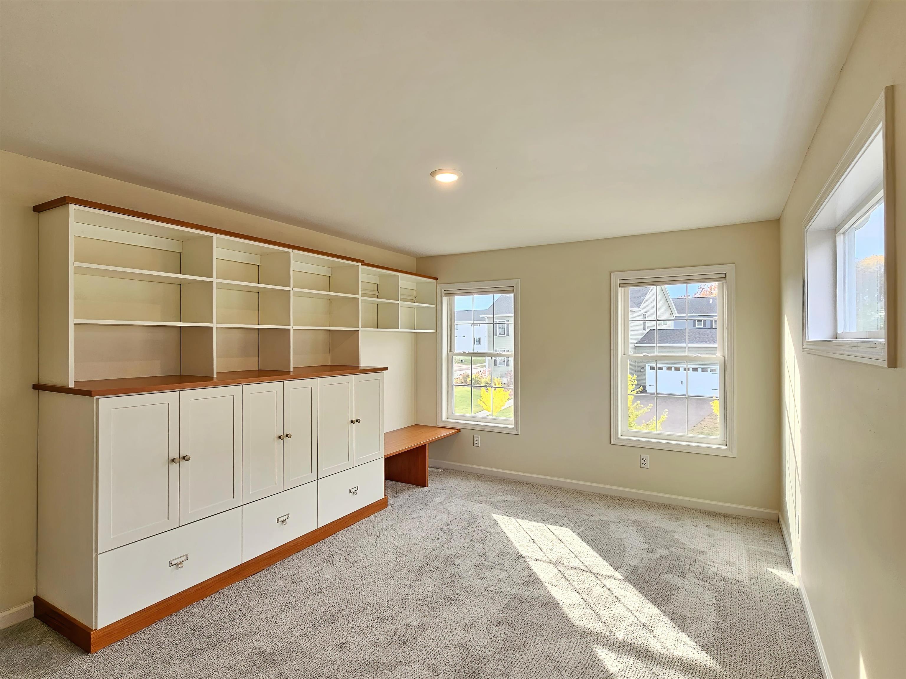 252 North Jefferson Road South Burlington, VT 05403 - Photo 14 of 26