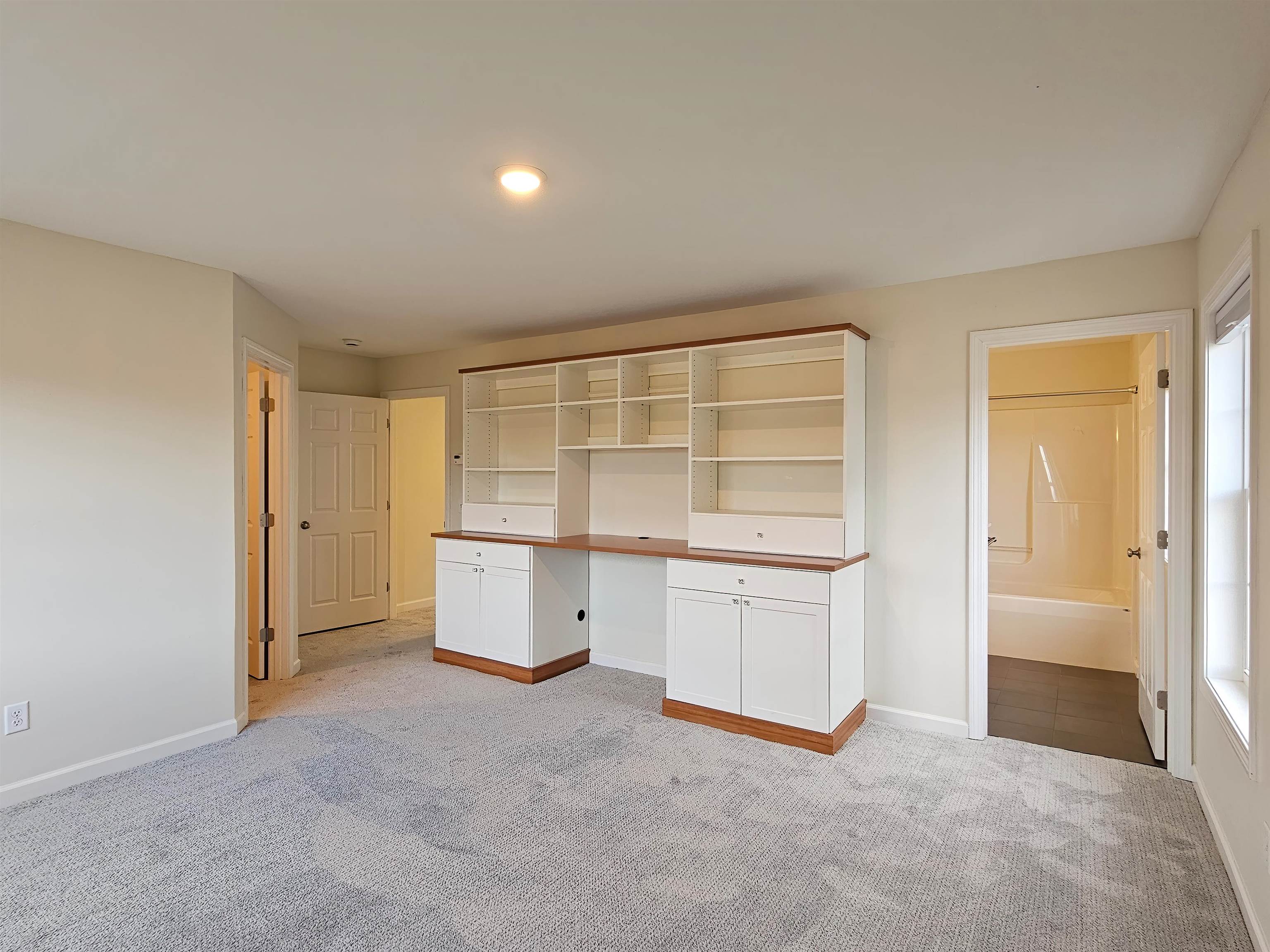 252 North Jefferson Road South Burlington, VT 05403 - Photo 18 of 26