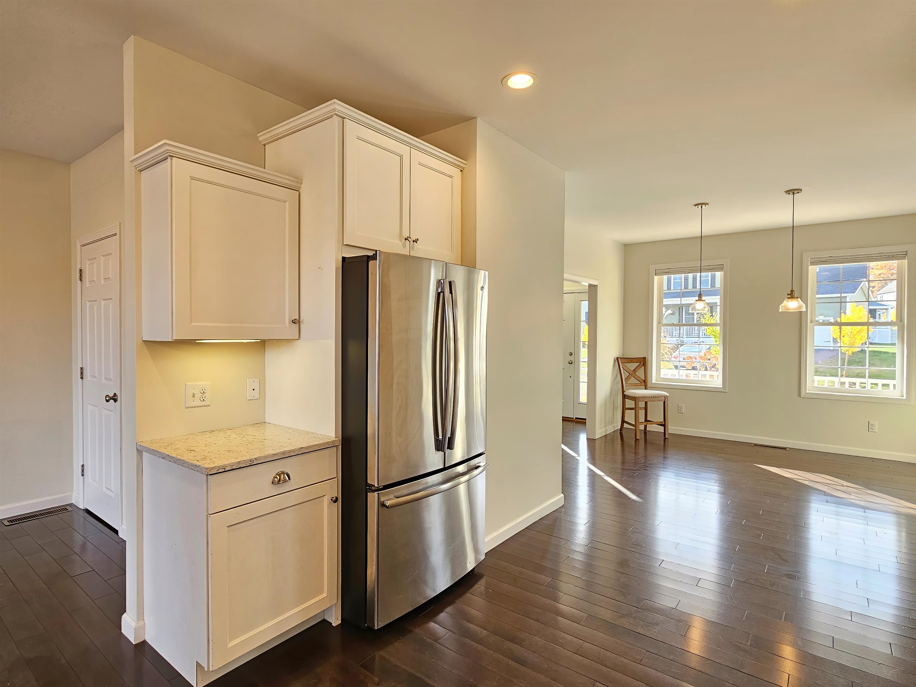 252 North Jefferson Road South Burlington, VT 05403 - Photo 5 of 26