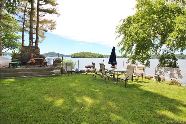 $3,645 | 598 North Lake Boulevard, Mahopac, NY 10541