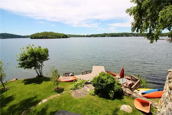 $3,645 | 598 North Lake Boulevard, Mahopac, NY 10541