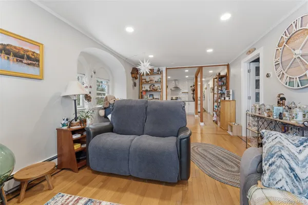 $3,645 | 598 North Lake Boulevard, Mahopac, NY 10541