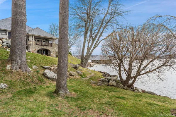 $3,645 | 598 North Lake Boulevard, Mahopac, NY 10541