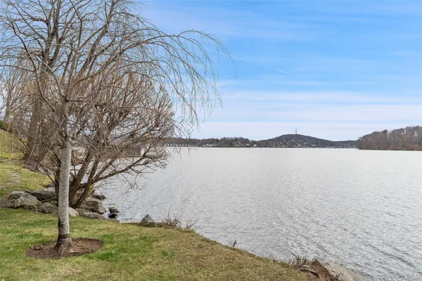 $3,645 | 598 North Lake Boulevard, Mahopac, NY 10541