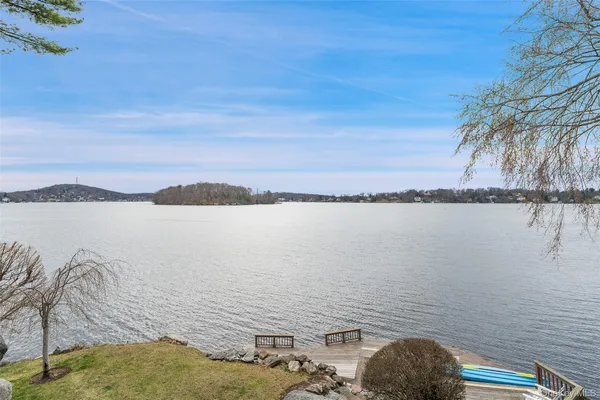 $3,645 | 598 North Lake Boulevard, Mahopac, NY 10541