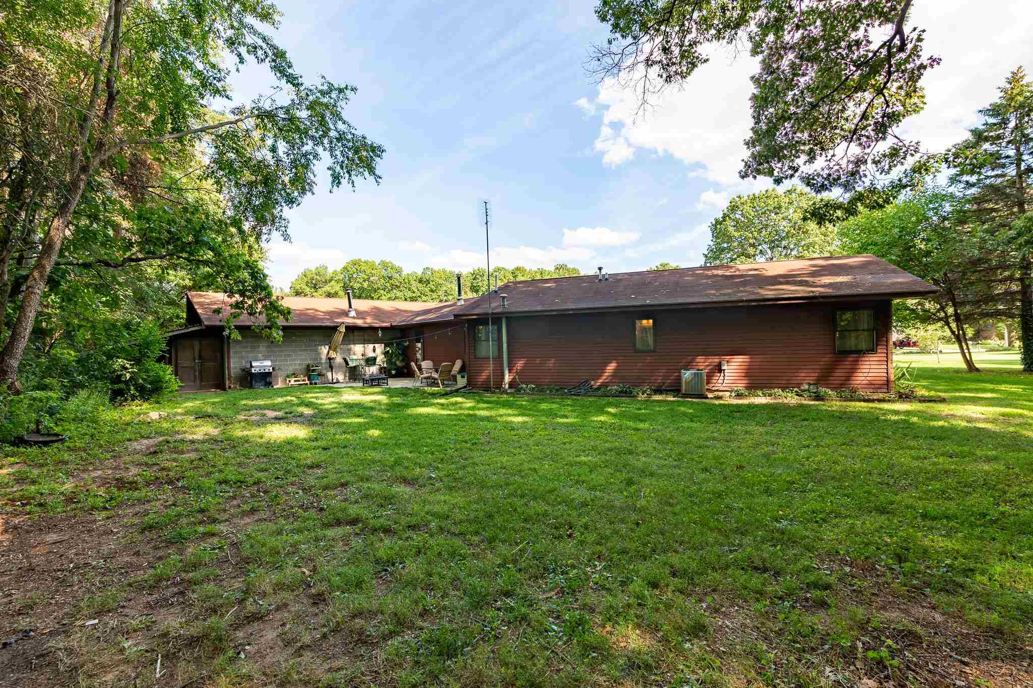 55302 Cedar Ridge Road Elkhart, IN 46514 - Photo 4 of 22 Gallery Image 4