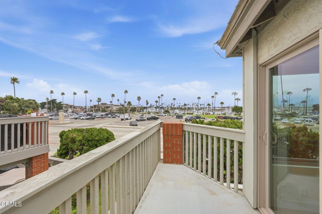 3664 Sunset Lane Oxnard, CA 93035 - Photo 13 of 58