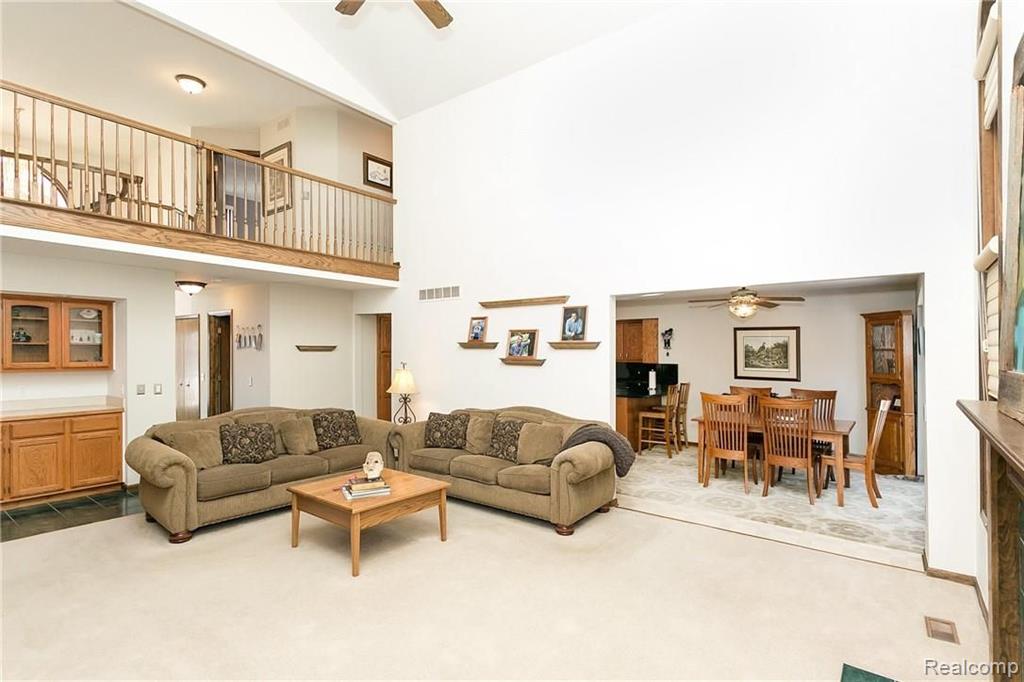 997 Norcross Drive Rochester Hills, MI 48307 - Photo 3 of 45