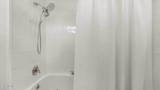 $1,199,000 | 160 High Street, Lee, MA 01238