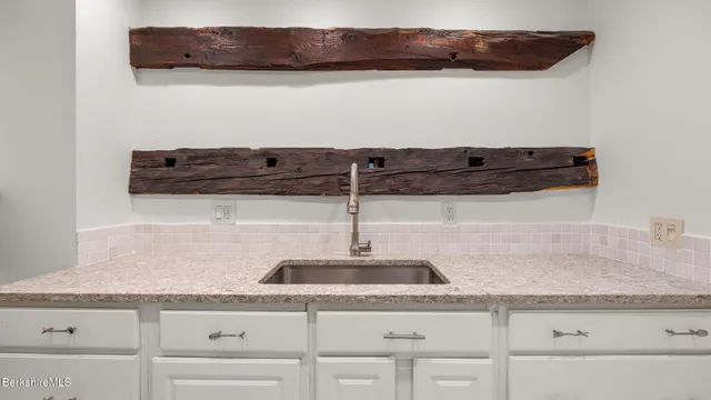 $1,199,000 | 160 High Street, Lee, MA 01238