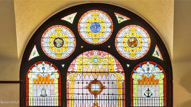 $1,199,000 | 160 High Street, Lee, MA 01238