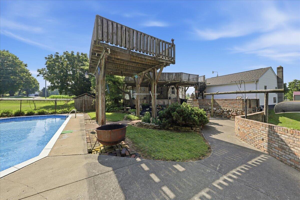 2955 Mechanicsburg Road Springfield, OH 45503 - Photo 45 of 55 15-Rear View