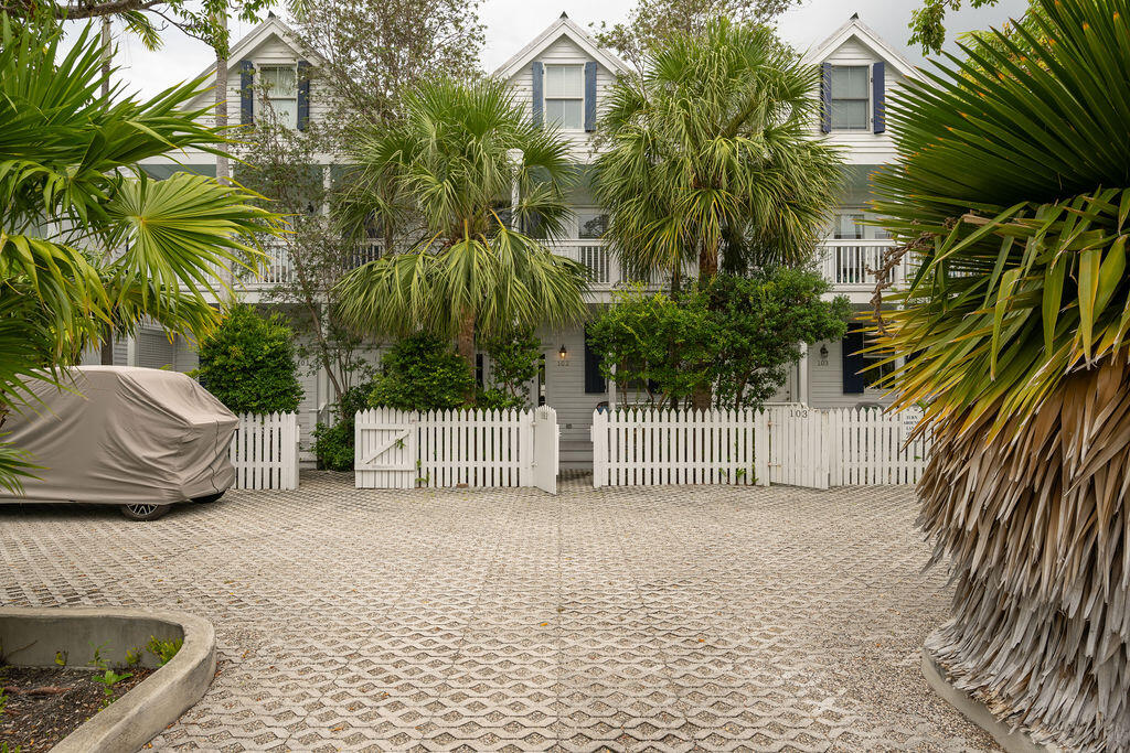 809 Washington Street, Unit 102 Key West, FL 33040 - Photo 30 of 33 a view of outdoor space and yard