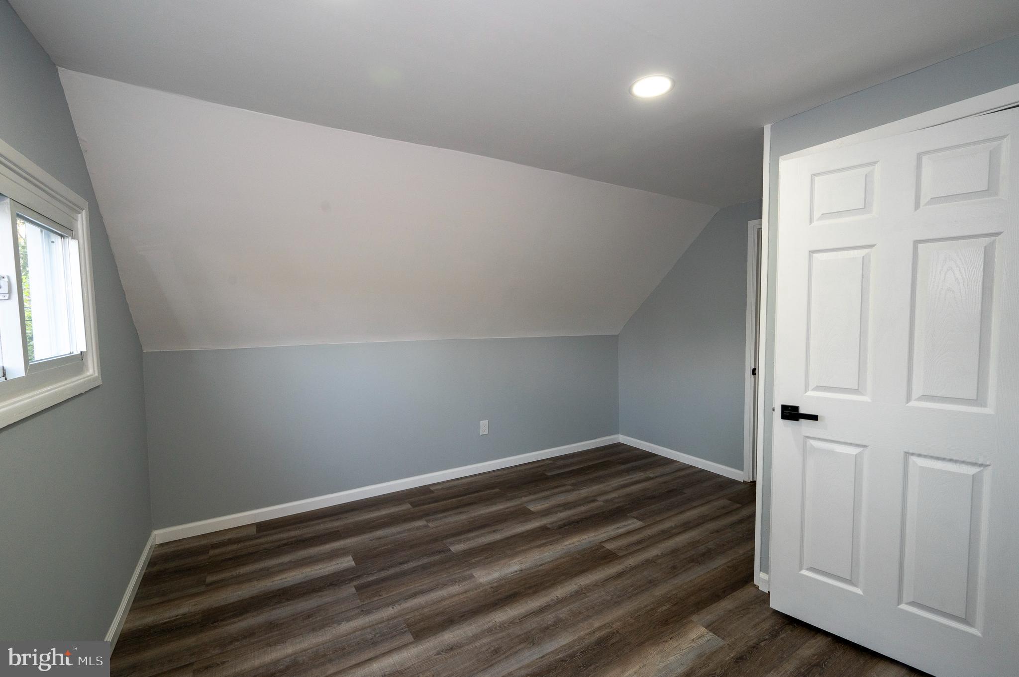116 Goldengate Road Levittown, PA 19057 - Photo 30 of 34