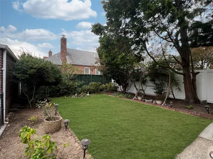 $1,250,000 | 4706 Utopia Parkway | Flushing
