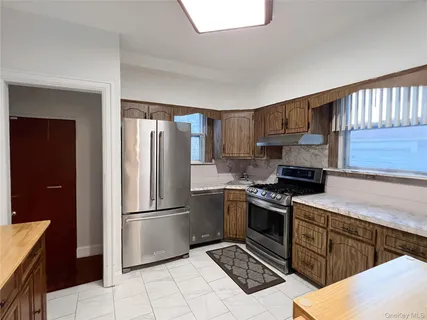 $1,250,000 | 4706 Utopia Parkway | Flushing