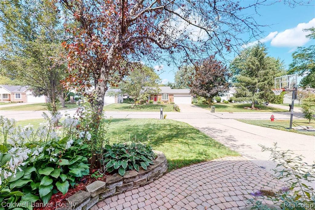 1617 Dancer Drive Rochester Hills, MI 48307 - Photo 7 of 43