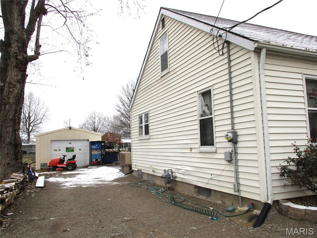 215 Chartrand Street Prairie du Rocher, IL 62277 - Photo 8 of 20