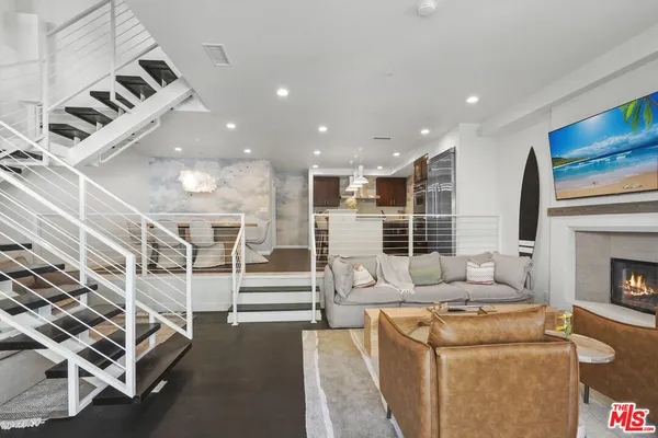$8,500 | 9842 Portola Drive, Beverly Hills, CA 90210