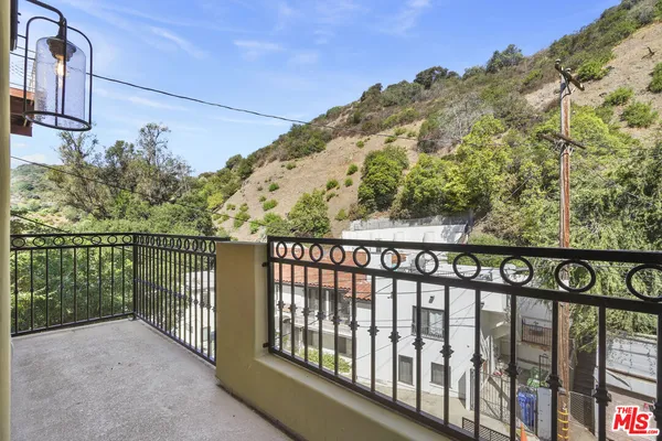 $8,500 | 9842 Portola Drive, Beverly Hills, CA 90210