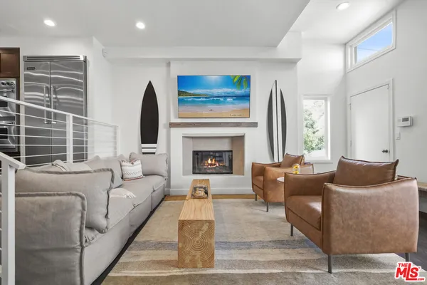 $8,500 | 9842 Portola Drive, Beverly Hills, CA 90210