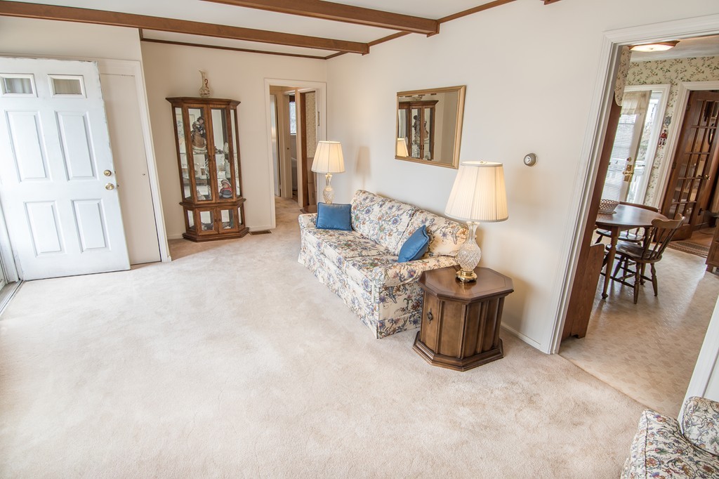 24 Morrison Road Watertown, MA 02472 - Photo 4 of 18 Gallery Image 4