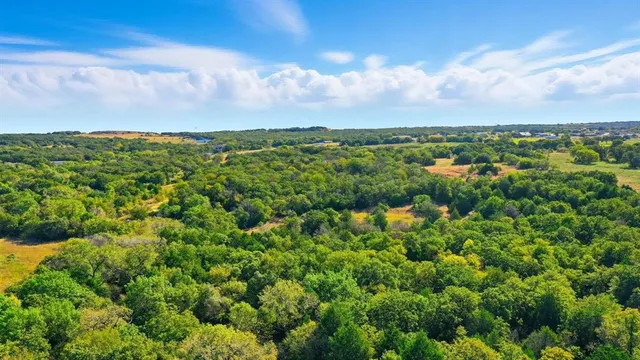 a view of an outdoor space and a yard