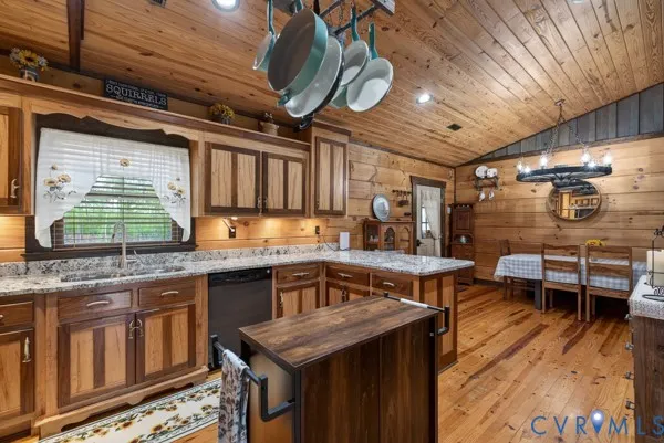 $899,900 | 8598 West Courthouse Road, Burkeville, VA 23922