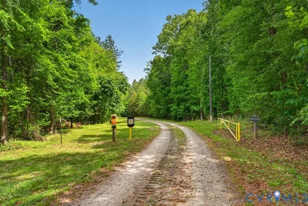 $899,900 | 8598 West Courthouse Road, Burkeville, VA 23922