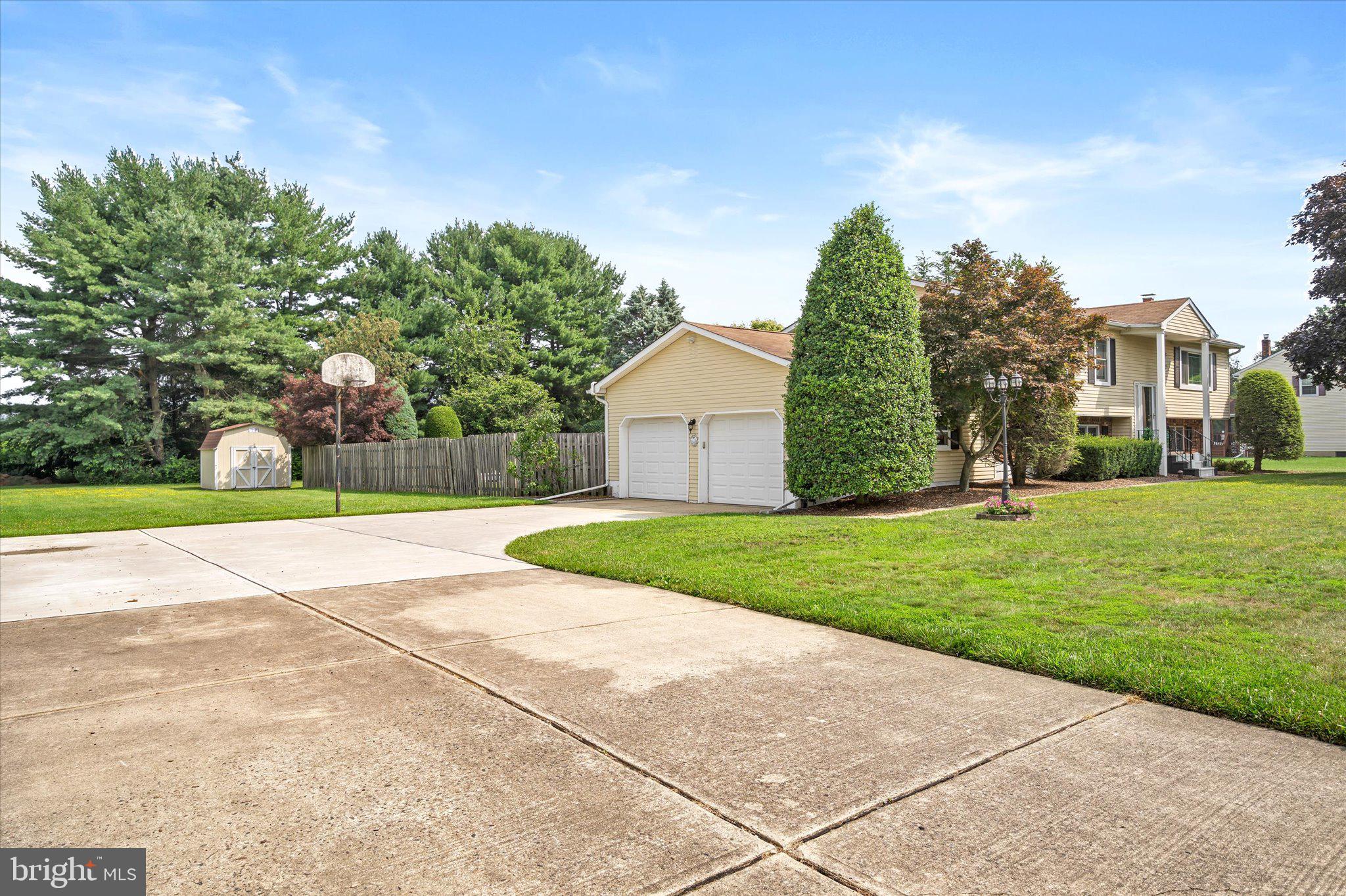 7 Old Post Lane Hamilton, NJ 08620 - Photo 3 of 38